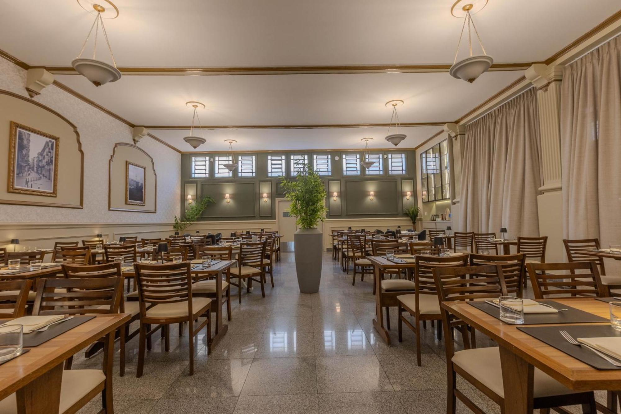 Hotel Minas Gerais โปโซส เด คาลดัส ภายนอก รูปภาพ