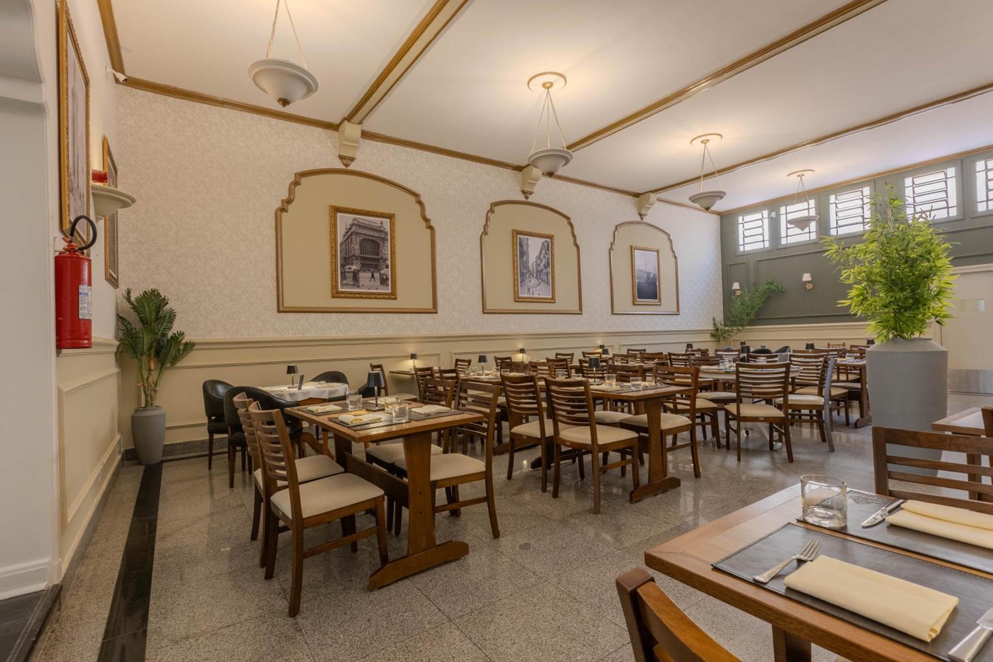 Hotel Minas Gerais โปโซส เด คาลดัส ภายนอก รูปภาพ
